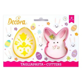 Kit 2 Tagliapasta  tema Pasqua  uovo e coniglio     in Plastica  6 x   8  e 8,5 x 6  H 2,2  Cm DECORA
