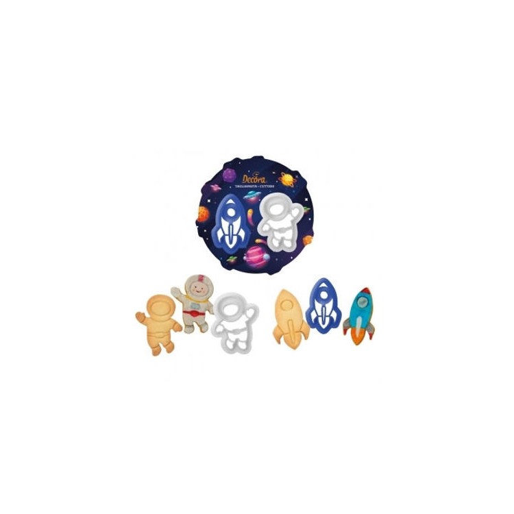 Kit 2 Tagliapasta Astronauta   in Plastica   7,5 x 6 e 4,5 x 8   H 2,2  Cm DECORA