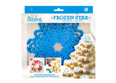 Set di 8 tagliapasta " Frozen Star"  in plastica  per realizzare un albero di Natale di biscotti. Dimensione da 4,5cm a 26,5cm 