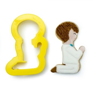 TAGLIAPASTA A FORMA BIMBO COMUNIONE 9 x 5 cm x2  cm H DECORA