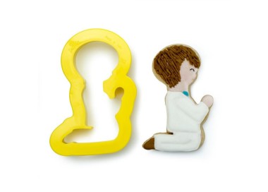 TAGLIAPASTA A FORMA BIMBO COMUNIONE 9 x 5 cm x2  cm H DECORA