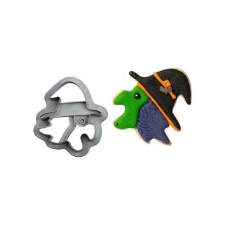 TAGLIAPASTA BEFANA ad  IMPRESSIONE  IN PLASTICA  Misura Faccia Befana   8 x 7,6  x h 2 Cm 1 pz DECORA