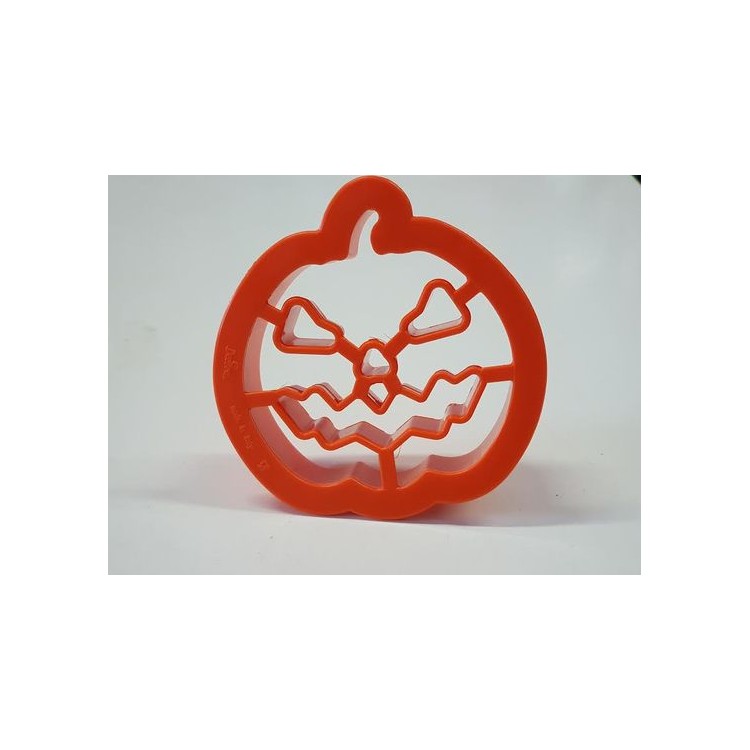 TAGLIAPASTA ZUCCA TENEBROSA  DI HALLOWEEN IN PLASTICA 8 cm x 8 cm x 2 cm H - DECORA