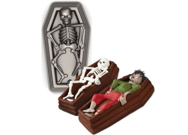 TEGLIA SCHELETRO NEL COFANETTO 3D HALLOWEEN   WILTON