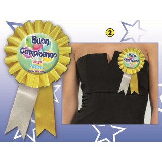 COCCARDINA BUON COMPLEANNO 1  PZ.( Colori misti senza possibilità di scelta )